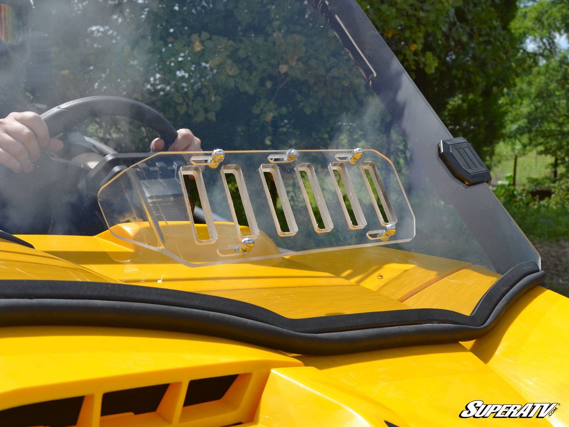 Can-Am Commander Scratch-Resistant Vented Full Windshield