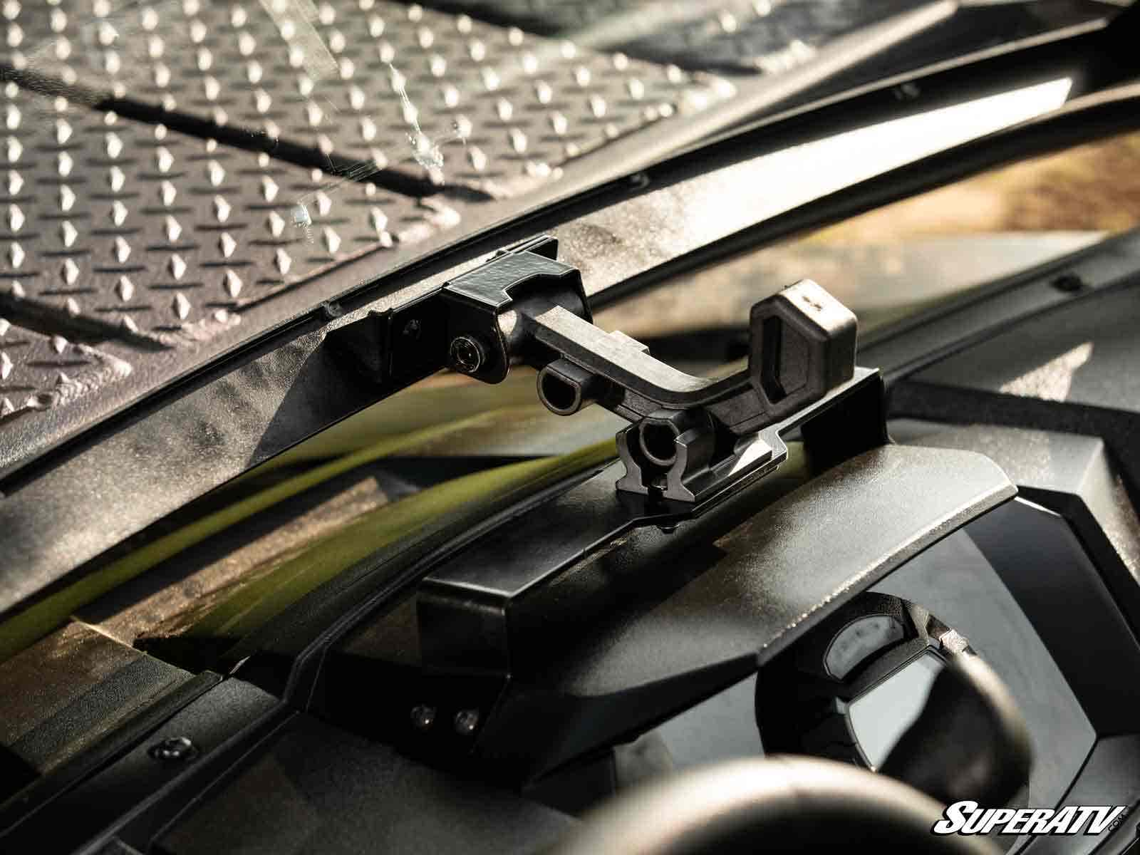 Tracker 800SX Scratch-Resistant Flip Windshield