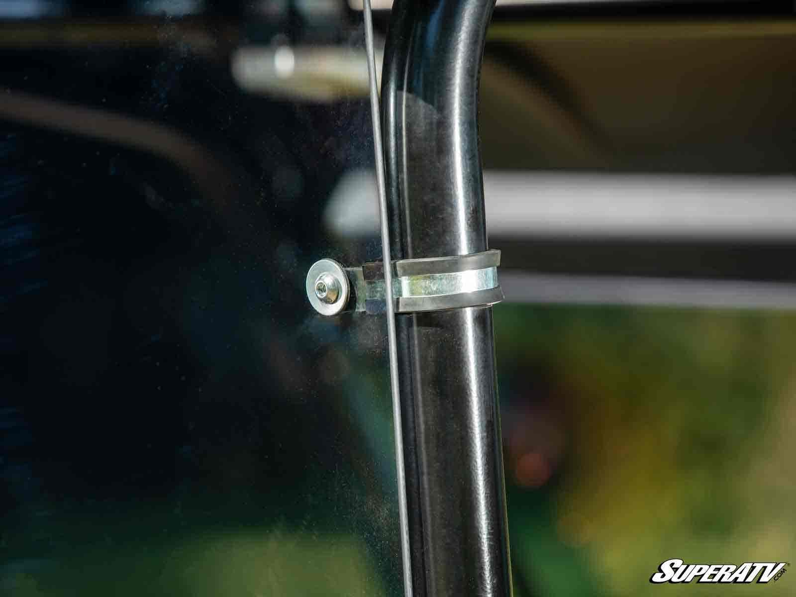 Tracker OX400 Rear Windshield